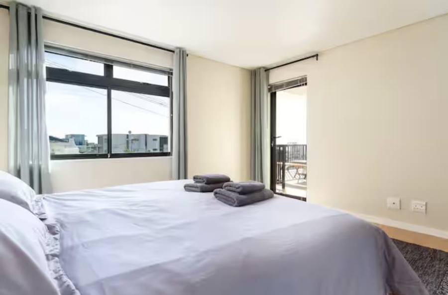 To Let 3 Bedroom Property for Rent in Sea Point Western Cape